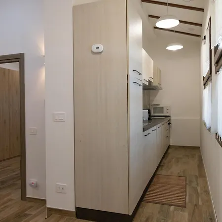 Daisy Apartment *